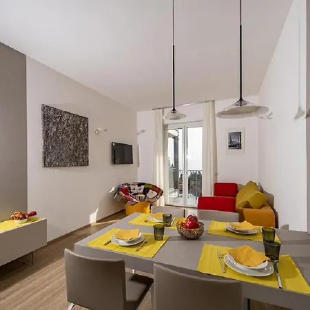 The View Apartment Baveno