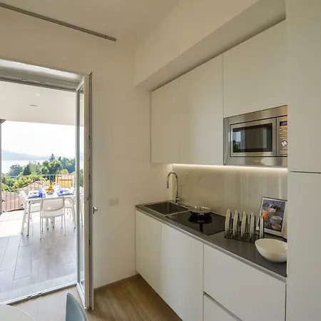 The View Apartment Baveno